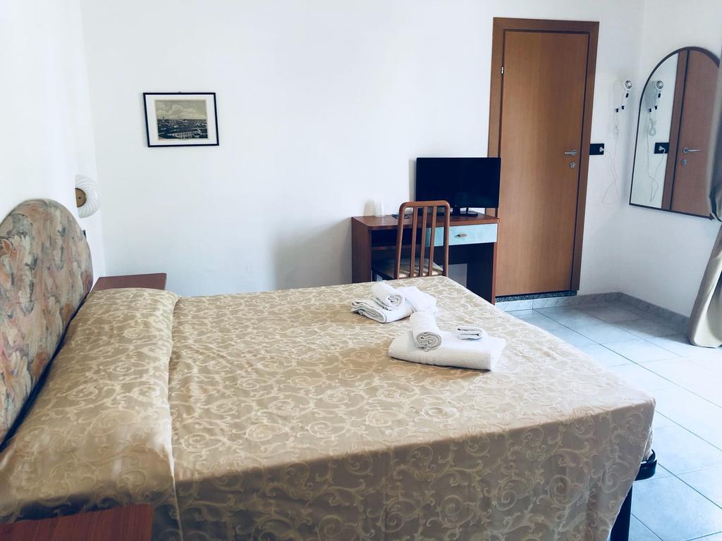 ריצ'יונה Hotel Marina מראה חיצוני תמונה